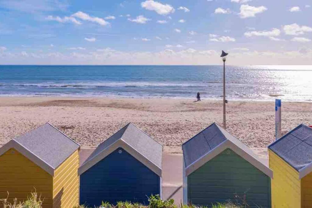 Spacious 4 Bed Rooms, Parking, Garden And Near Parks, Beaches And University Bournemouth Luaran gambar